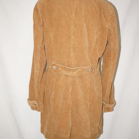 Corduroy Free People Button Up Jacket with a Removable Fur Collar - Picture 7 of 11
